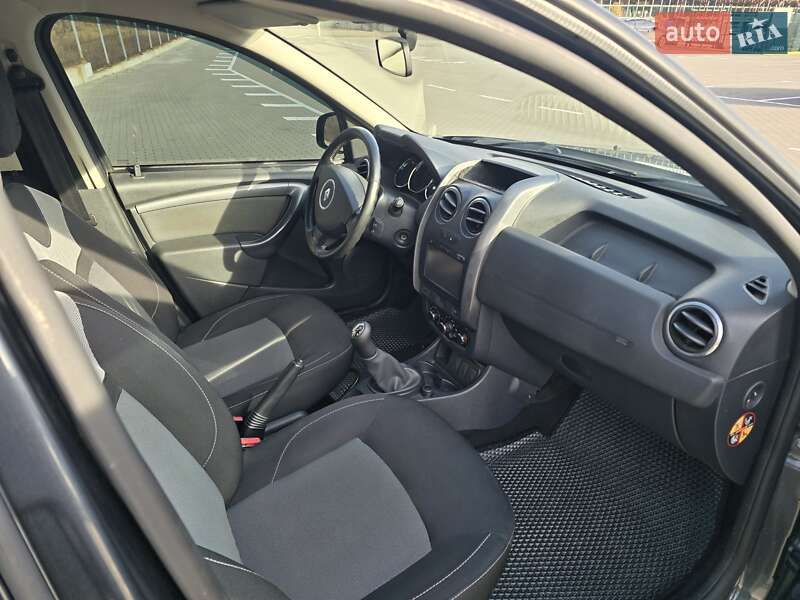 Позашляховик / Кросовер Renault Duster 2016 в Сумах