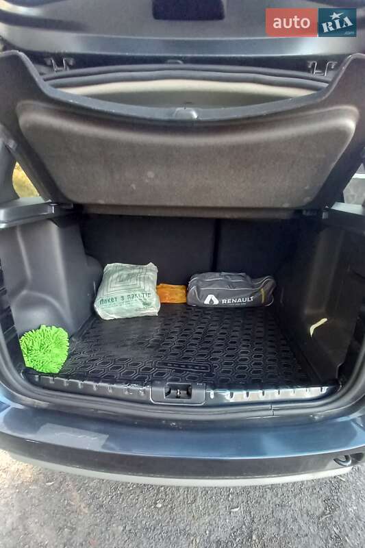 Внедорожник / Кроссовер Renault Duster 2017 в Ивано-Франковске фото 12 Внедорожник / Кроссовер Renault Duster 2017 в Ивано-Франковске