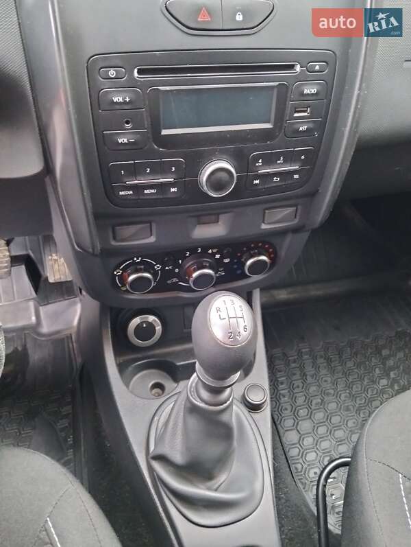 Позашляховик / Кросовер Renault Duster 2017 в Житомирі фото 11 Позашляховик / Кросовер Renault Duster 2017 в Житомирі