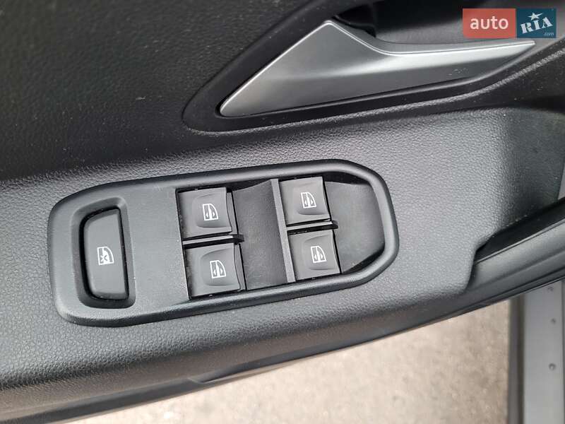 Позашляховик / Кросовер Renault Duster 2023 в Запоріжжі