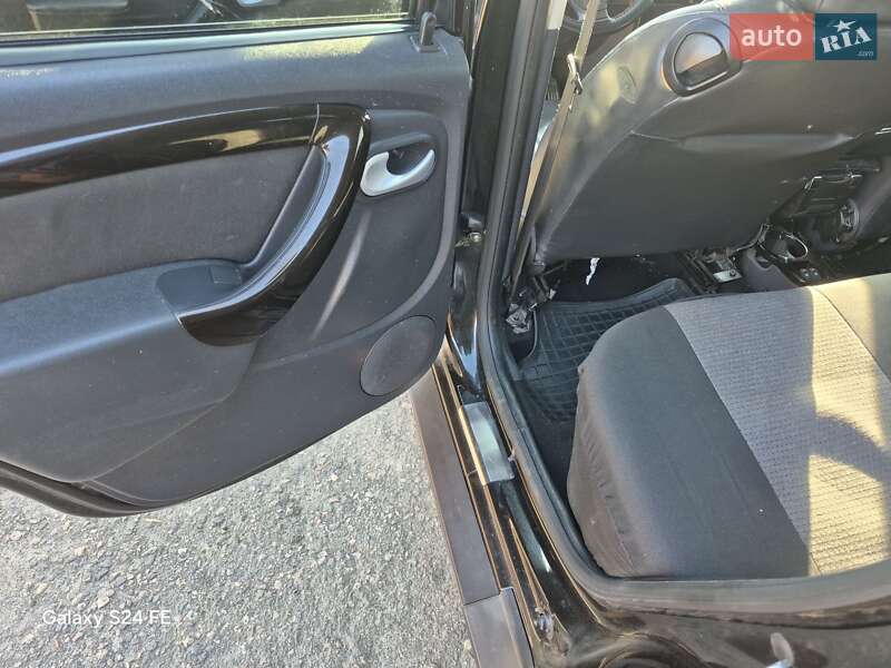 Внедорожник / Кроссовер Renault Duster 2011 в Моршине фото 2 Внедорожник / Кроссовер Renault Duster 2011 в Моршине