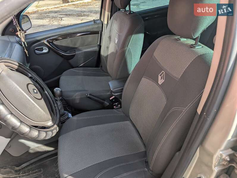 Позашляховик / Кросовер Renault Duster 2010 в Первомайську