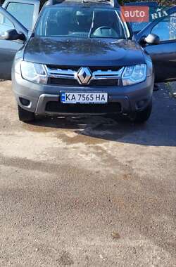 Внедорожник / Кроссовер Renault Duster 2017 в Рогатине
