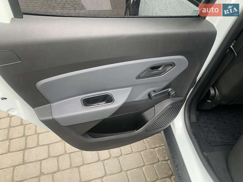 Внедорожник / Кроссовер Renault Duster 2018 в Ивано-Франковске фото 10 Внедорожник / Кроссовер Renault Duster 2018 в Ивано-Франковске