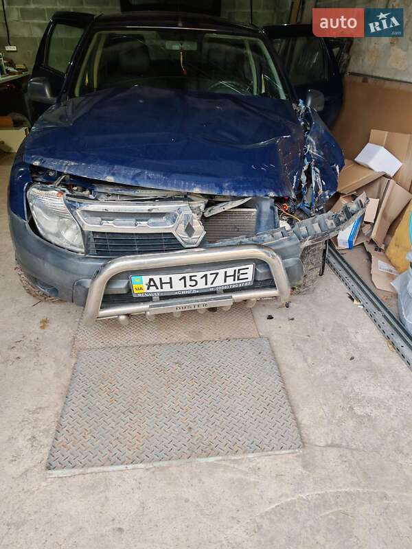 Внедорожник / Кроссовер Renault Duster 2010 в Каменском фото 2 Внедорожник / Кроссовер Renault Duster 2010 в Каменском