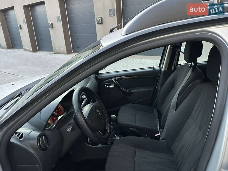 Внедорожник / Кроссовер Renault Duster 2010 в Каменец-Подольском