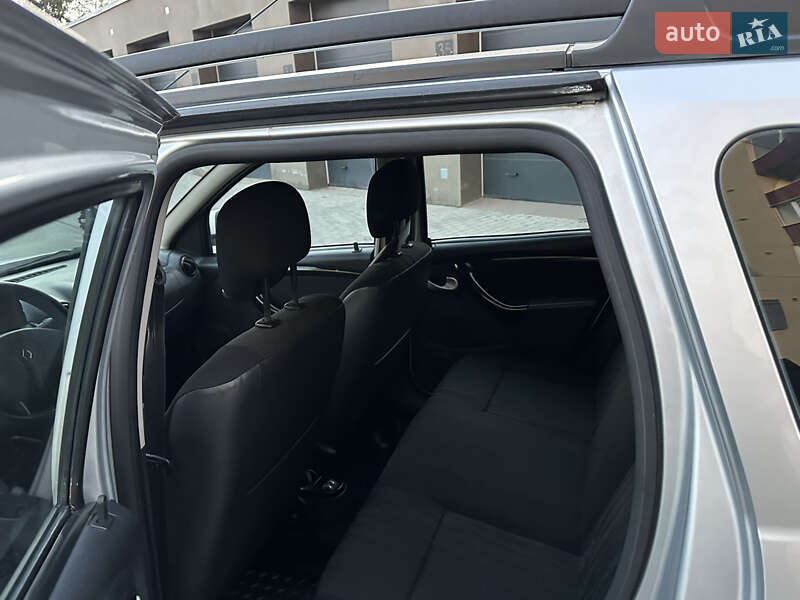 Внедорожник / Кроссовер Renault Duster 2010 в Каменец-Подольском