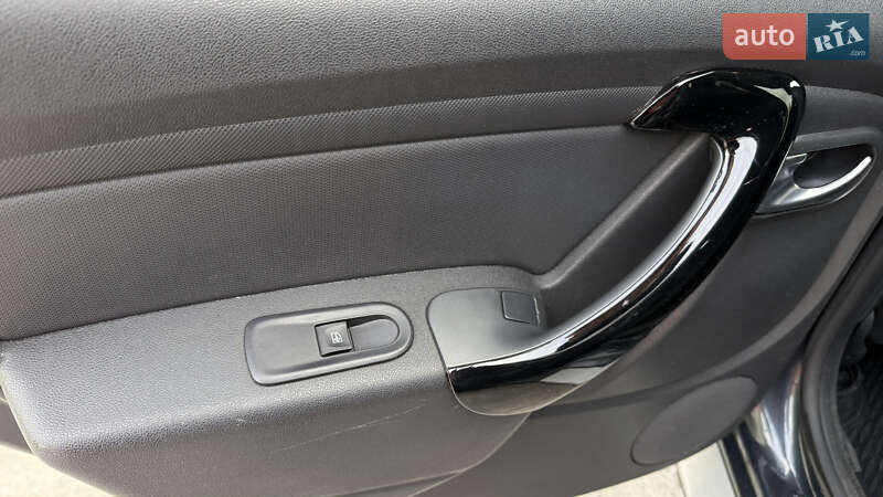 Позашляховик / Кросовер Renault Duster 2017 в Києві