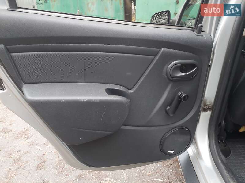 Позашляховик / Кросовер Renault Duster 2012 в Києві фото 15 Позашляховик / Кросовер Renault Duster 2012 в Києві