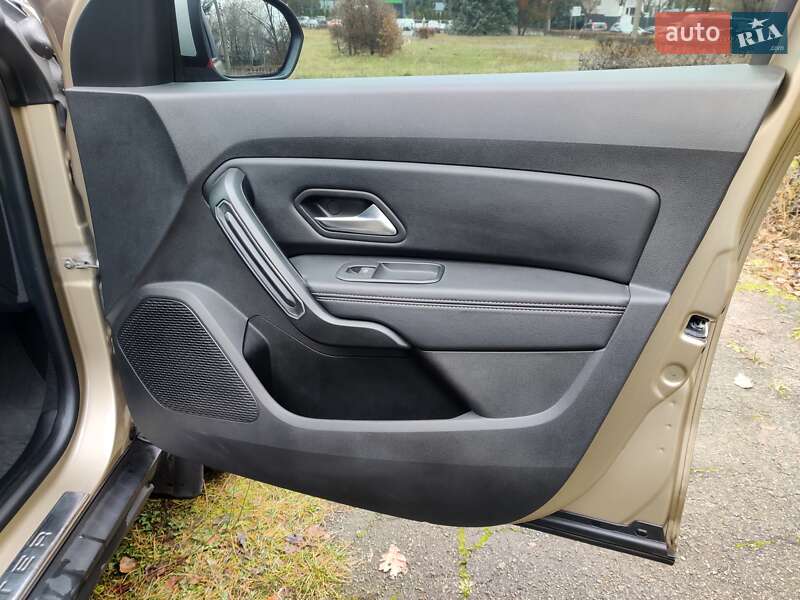 Внедорожник / Кроссовер Renault Duster 2018 в Киеве фото 13 Внедорожник / Кроссовер Renault Duster 2018 в Киеве