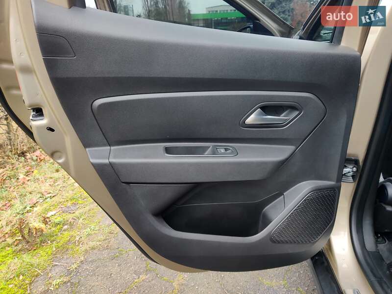 Внедорожник / Кроссовер Renault Duster 2018 в Киеве фото 18 Внедорожник / Кроссовер Renault Duster 2018 в Киеве