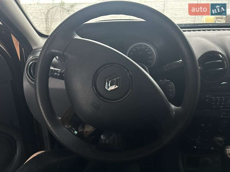 Внедорожник / Кроссовер Renault Duster 2010 в Киеве фото 6 Внедорожник / Кроссовер Renault Duster 2010 в Киеве