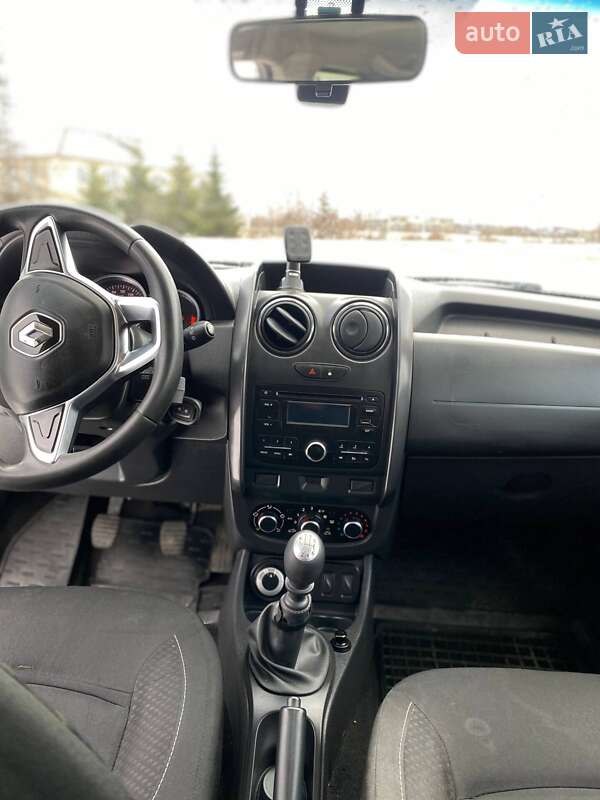 Позашляховик / Кросовер Renault Duster 2017 в Овручі