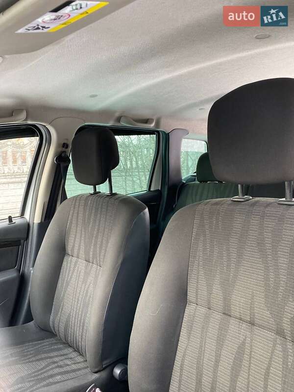 Внедорожник / Кроссовер Renault Duster 2010 в Кривом Роге фото 28 Внедорожник / Кроссовер Renault Duster 2010 в Кривом Роге