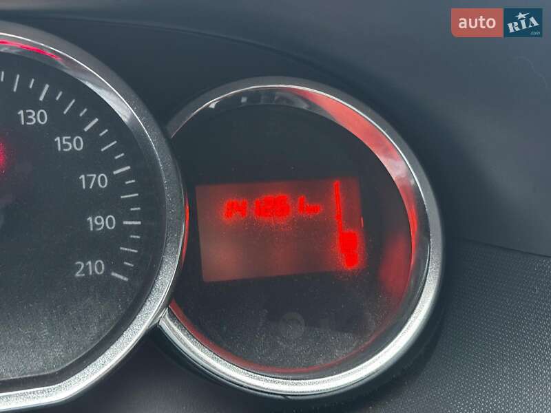 Позашляховик / Кросовер Renault Duster 2014 в Харкові фото 16 Позашляховик / Кросовер Renault Duster 2014 в Харкові