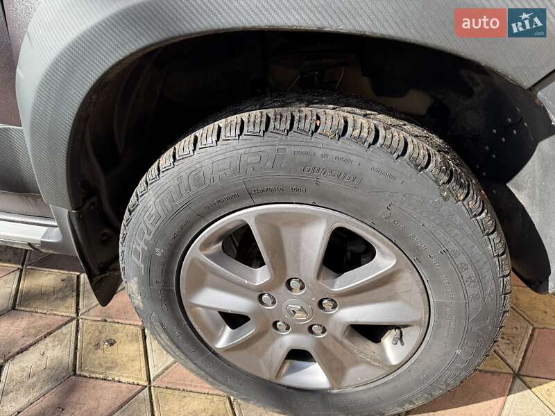 Внедорожник / Кроссовер Renault Duster 2017 в Вознесенске