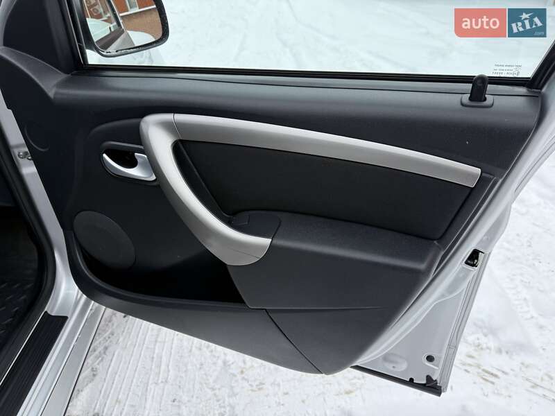 Внедорожник / Кроссовер Renault Duster 2013 в Виннице фото 46 Внедорожник / Кроссовер Renault Duster 2013 в Виннице