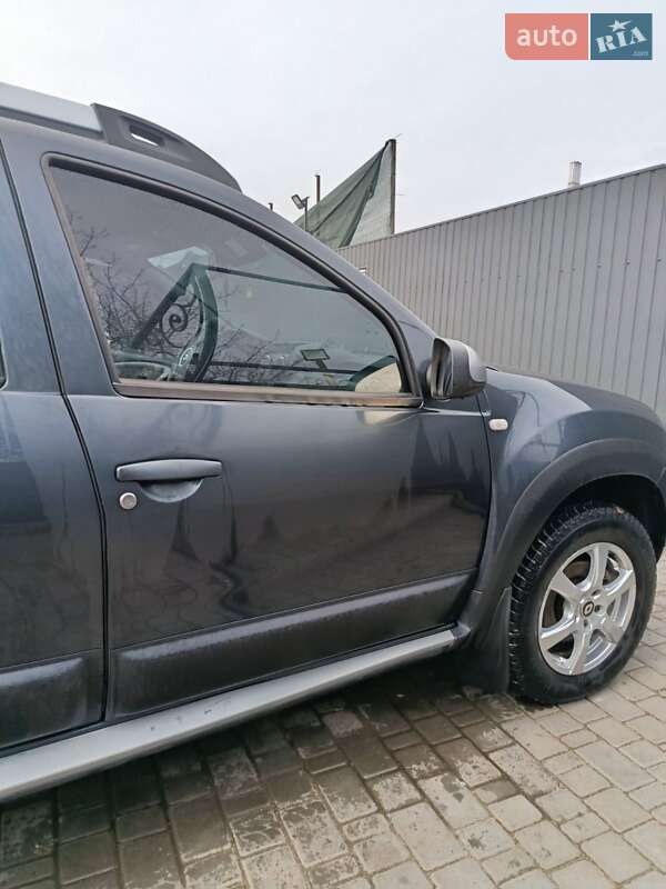 Внедорожник / Кроссовер Renault Duster 2016 в Первомайске