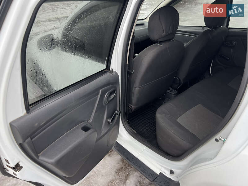 Позашляховик / Кросовер Renault Duster 2017 в Карлівці