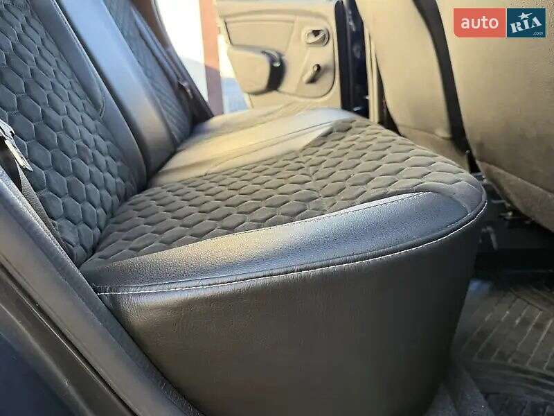 Позашляховик / Кросовер Renault Duster 2017 в Івано-Франківську