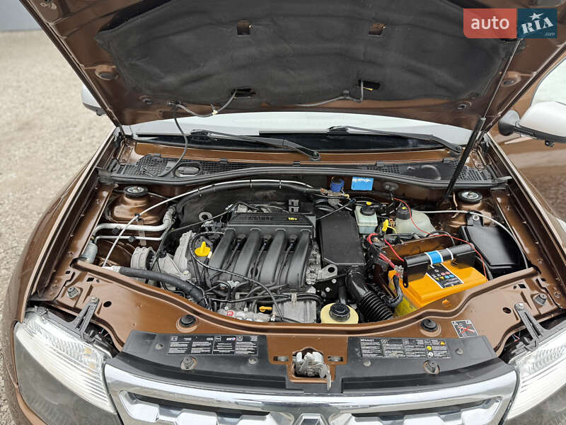 Позашляховик / Кросовер Renault Duster 2010 в Дніпрі