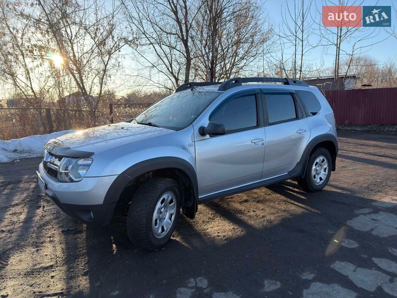 Внедорожник / Кроссовер Renault Duster 2016 в Лохвице
