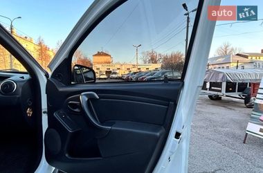 Внедорожник / Кроссовер Renault Duster 2016 в Запорожье