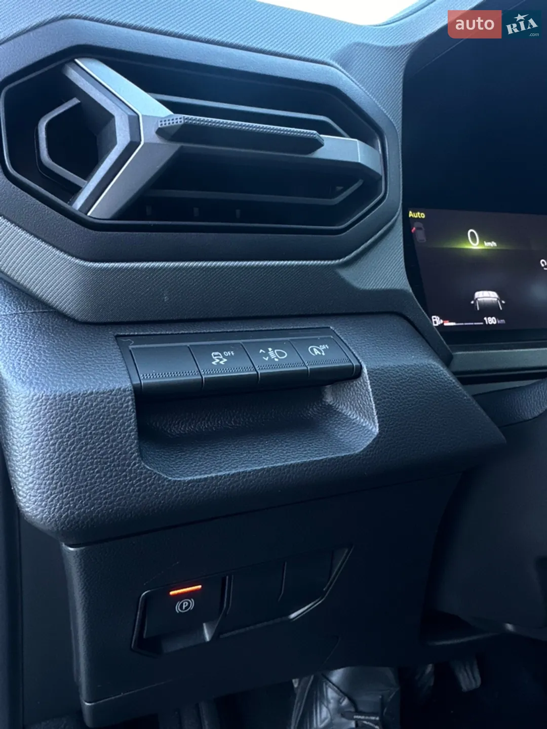 2024 Renault Duster - мініатюра 49