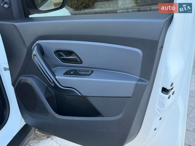 Внедорожник / Кроссовер Renault Duster 2020 в Дрогобыче фото 46 Внедорожник / Кроссовер Renault Duster 2020 в Дрогобыче