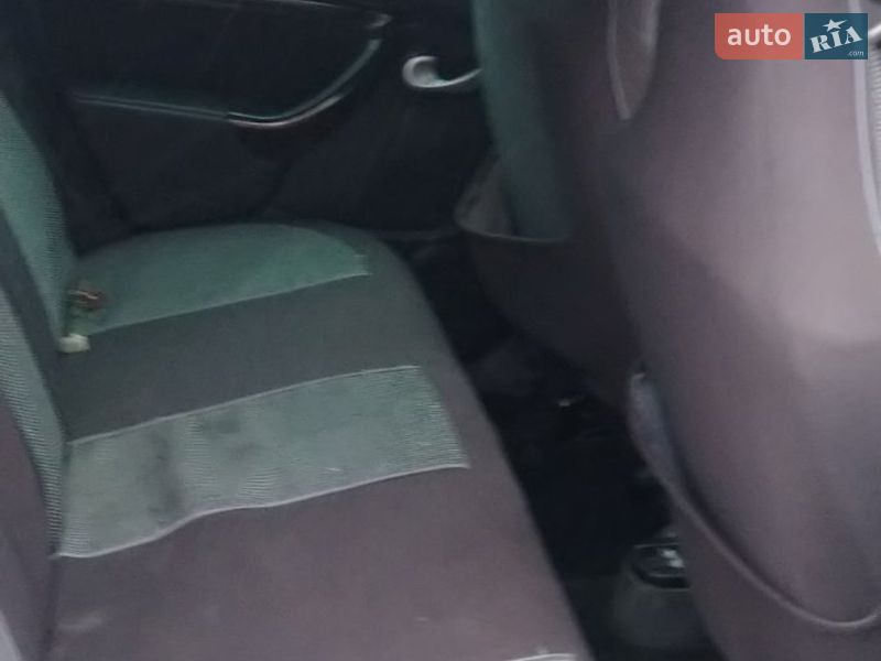Позашляховик / Кросовер Renault Duster 2010 в Львові