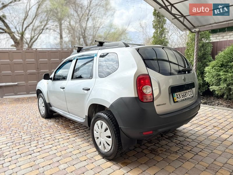 Позашляховик / Кросовер Renault Duster 2010 в Харкові