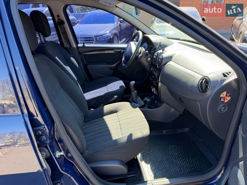 Внедорожник / Кроссовер Renault Duster 2011 в Киеве