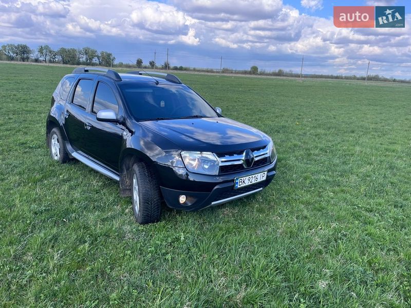 Внедорожник / Кроссовер Renault Duster 2010 в Остроге