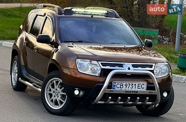 Внедорожник / Кроссовер Renault Duster 2010 в Мене