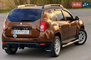 Внедорожник / Кроссовер Renault Duster 2010 в Мене