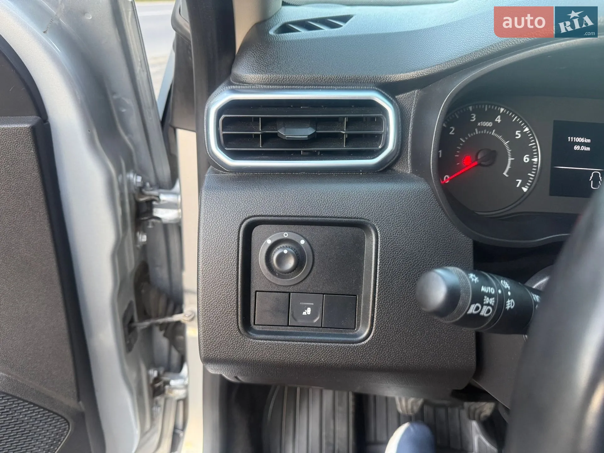 2022 Renault Duster - мініатюра 23