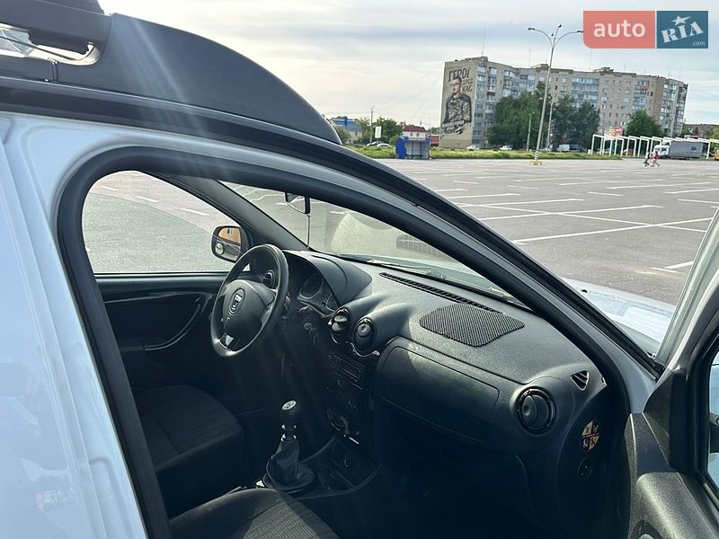 Внедорожник / Кроссовер Renault Duster 2012 в Каменец-Подольском