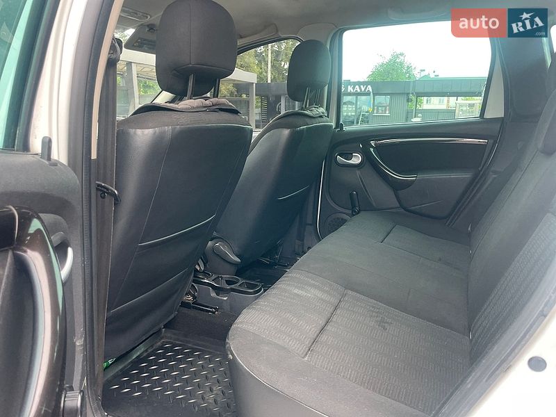 Внедорожник / Кроссовер Renault Duster 2010 в Лубнах