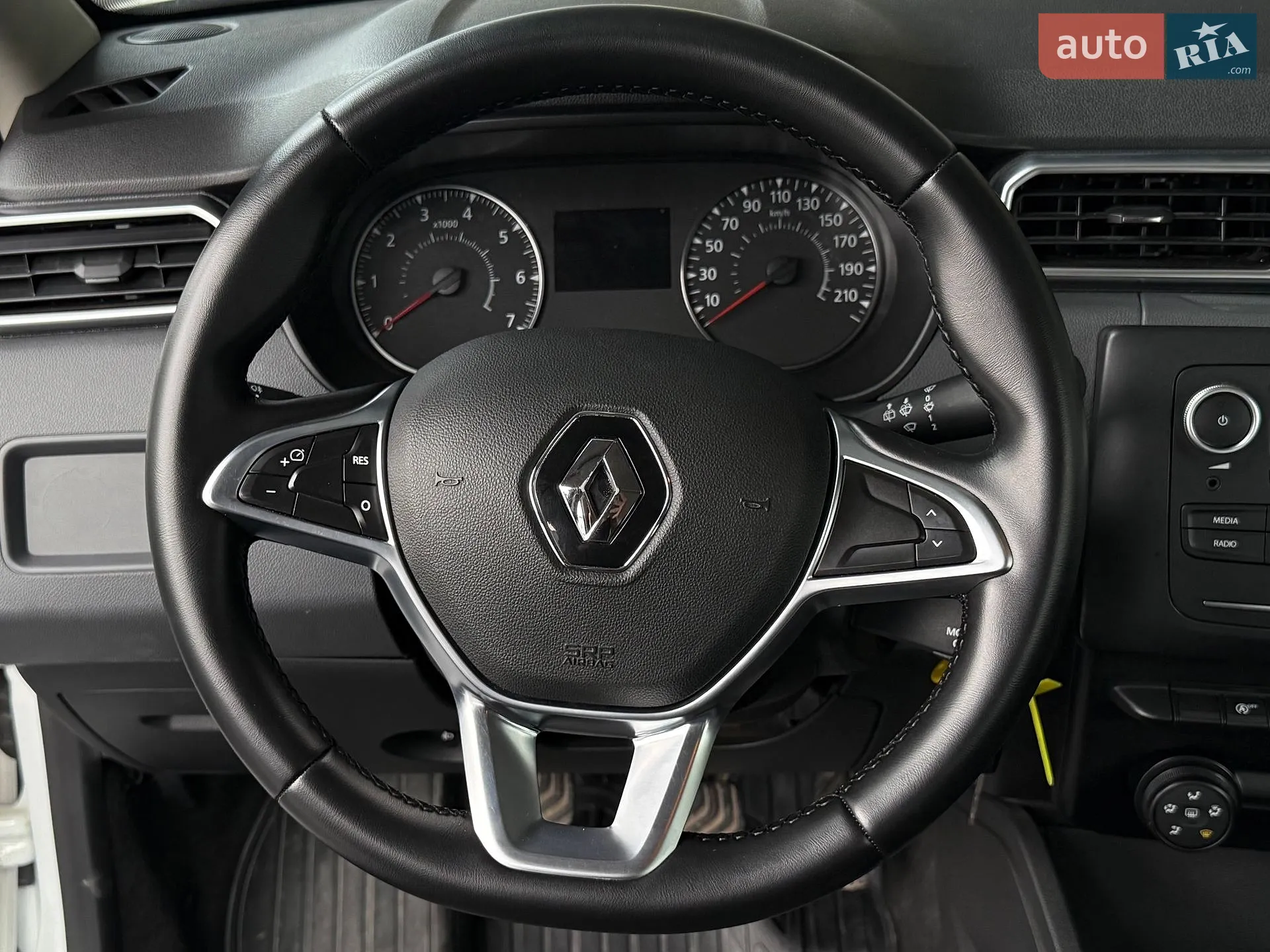 2021 Renault Duster - мініатюра 24