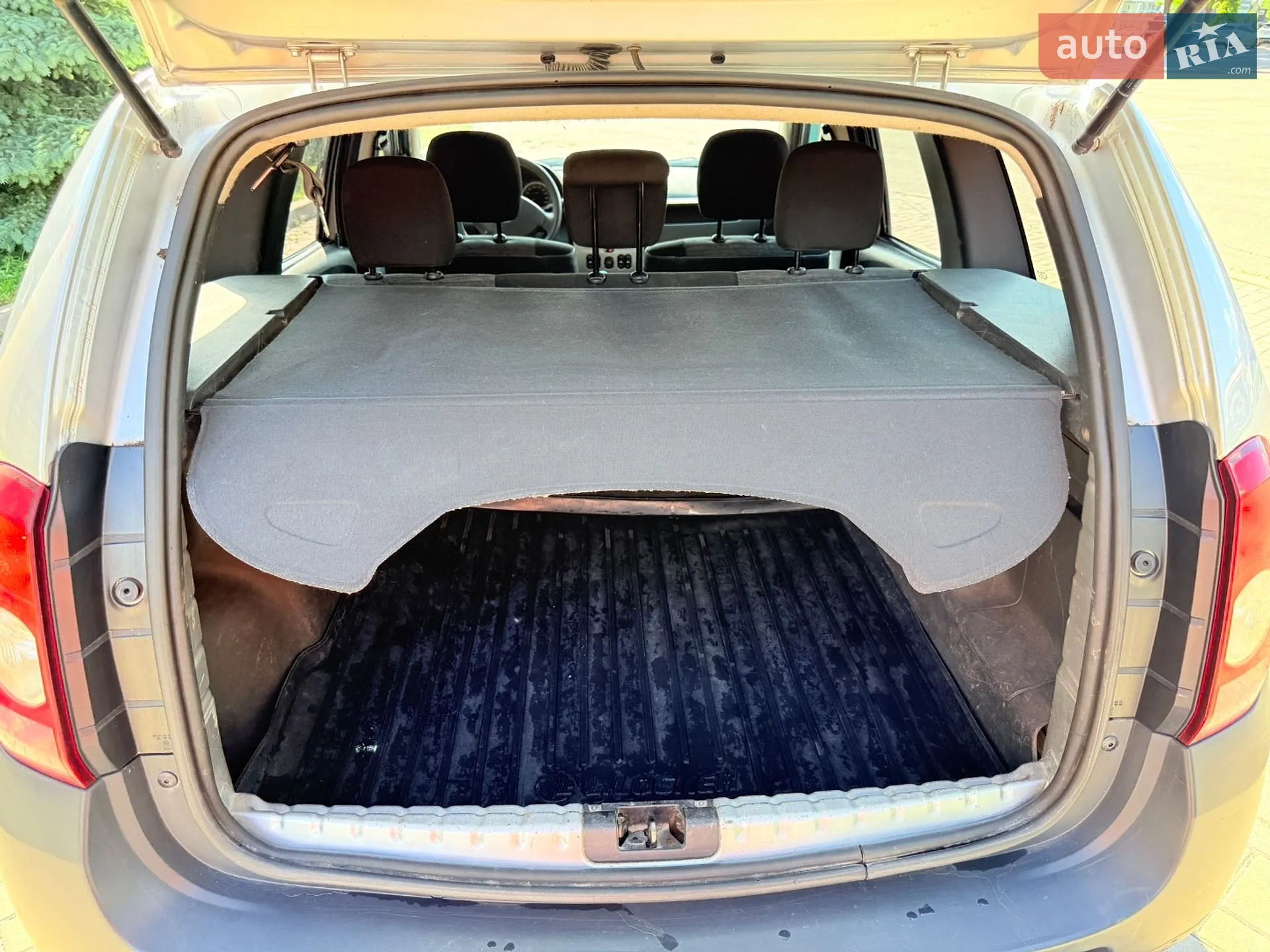 2010 Renault Duster - мініатюра 2