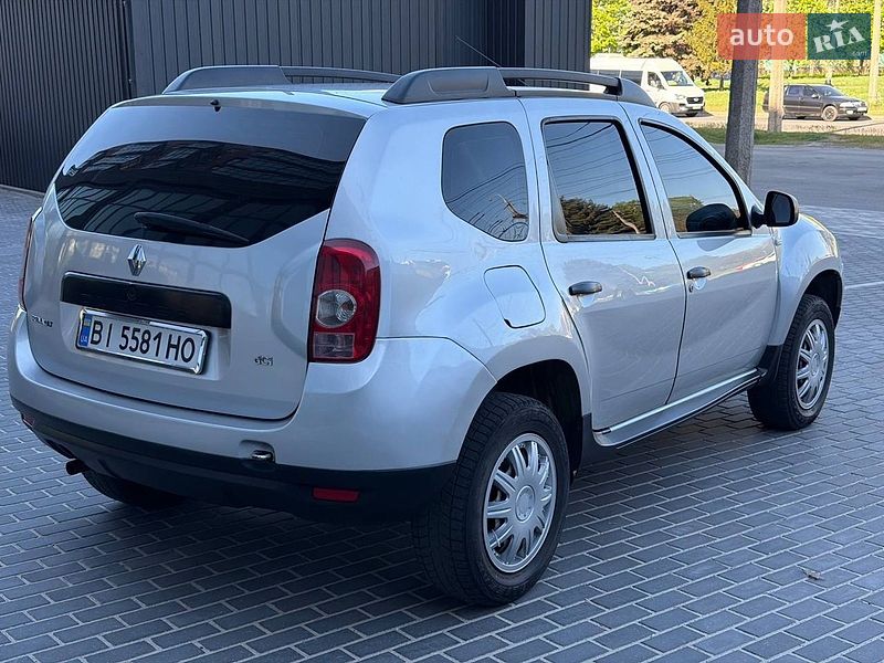 Позашляховик / Кросовер Renault Duster 2011 в Полтаві
