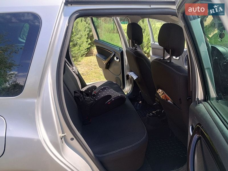 Внедорожник / Кроссовер Renault Duster 2012 в Киеве