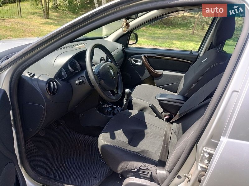 Внедорожник / Кроссовер Renault Duster 2012 в Киеве