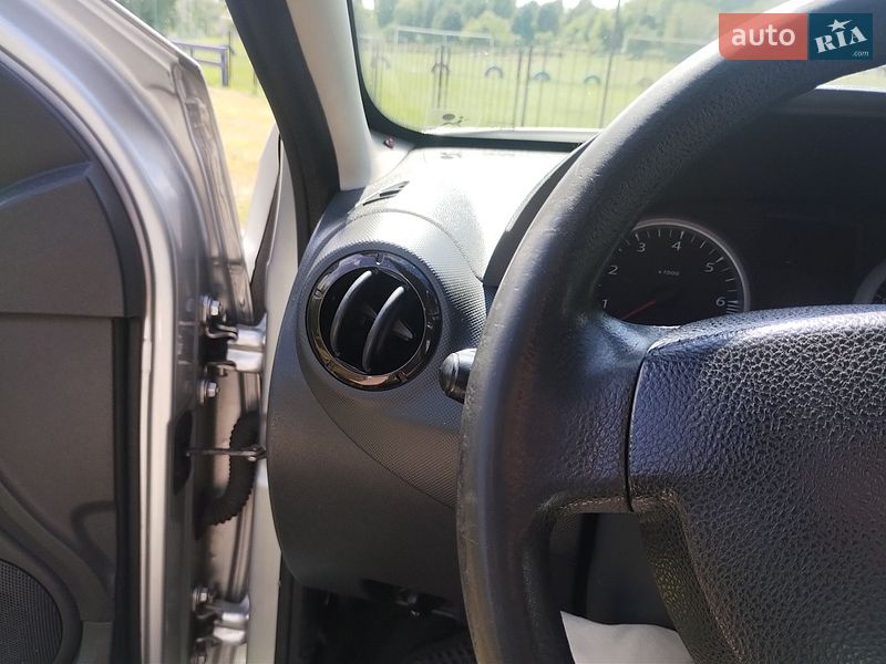 Внедорожник / Кроссовер Renault Duster 2012 в Киеве