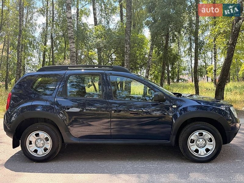 Позашляховик / Кросовер Renault Duster 2011 в Охтирці