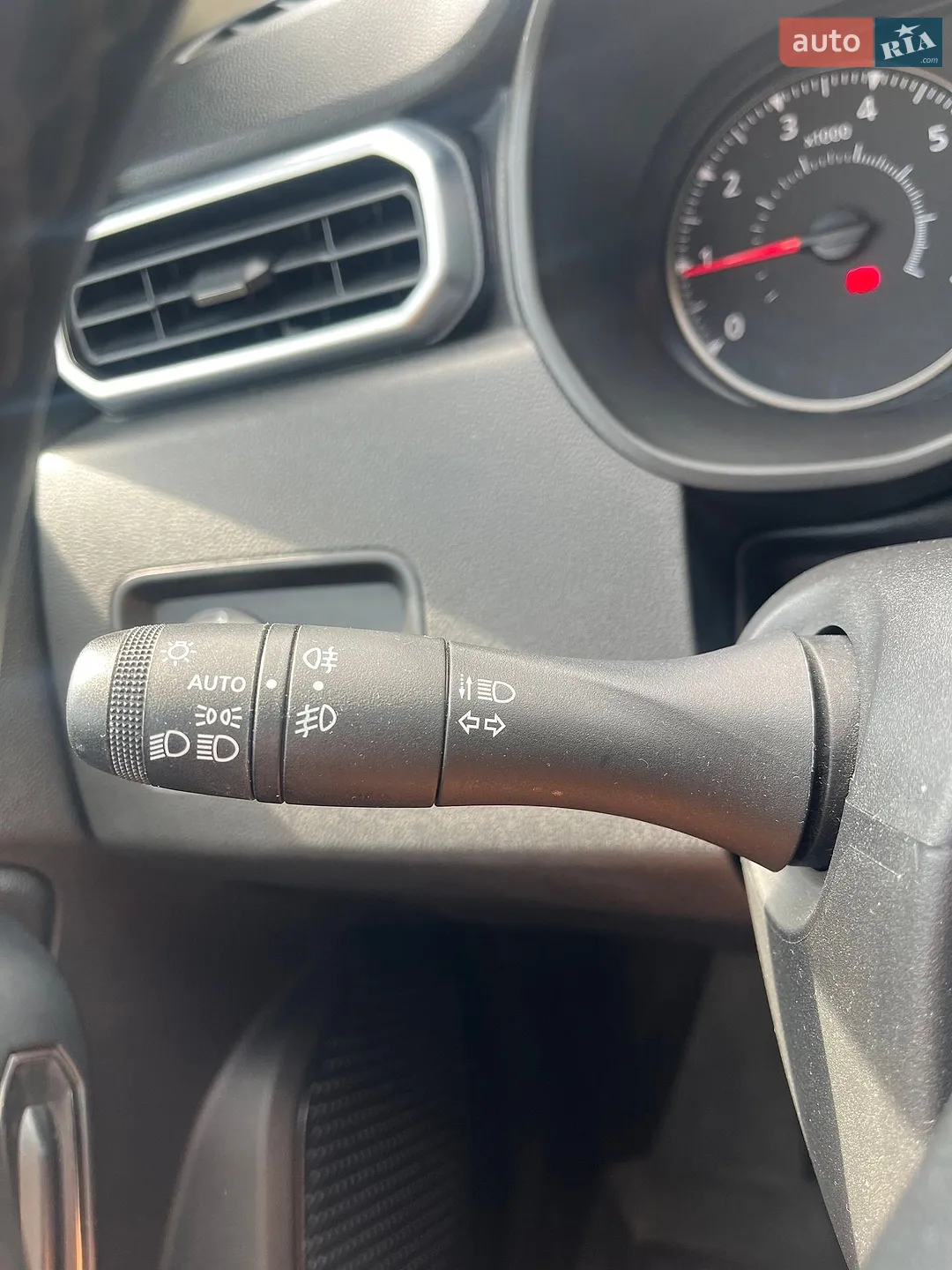 2019 Renault Duster - мініатюра 19