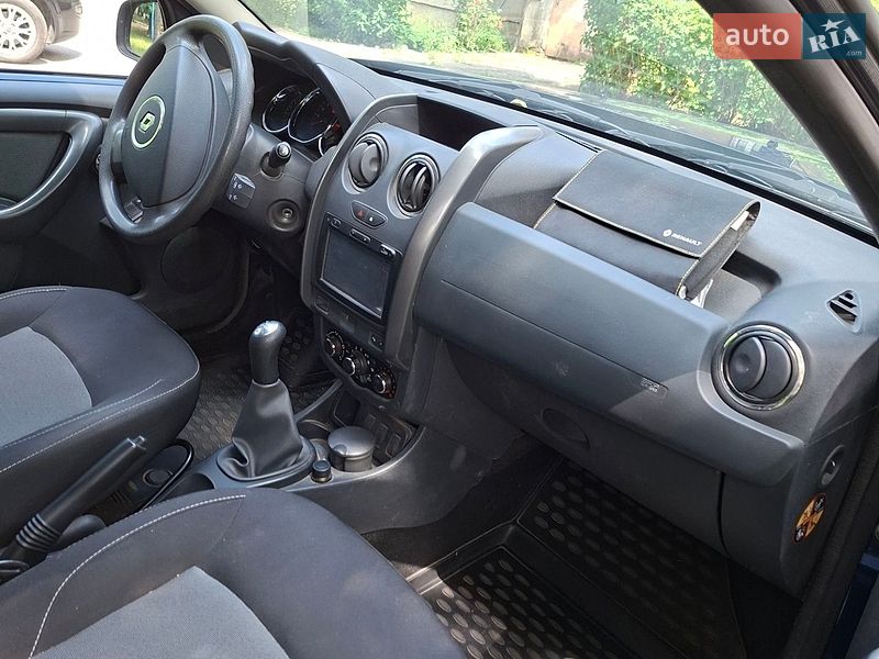 Позашляховик / Кросовер Renault Duster 2016 в Ужгороді