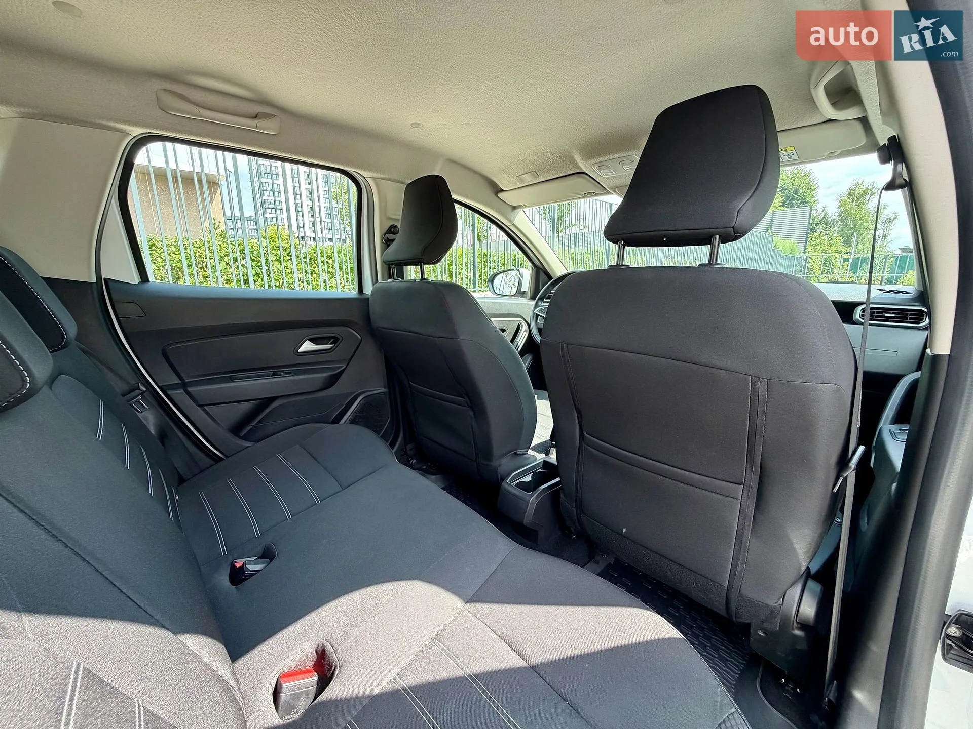 2023 Renault Duster - мініатюра 25