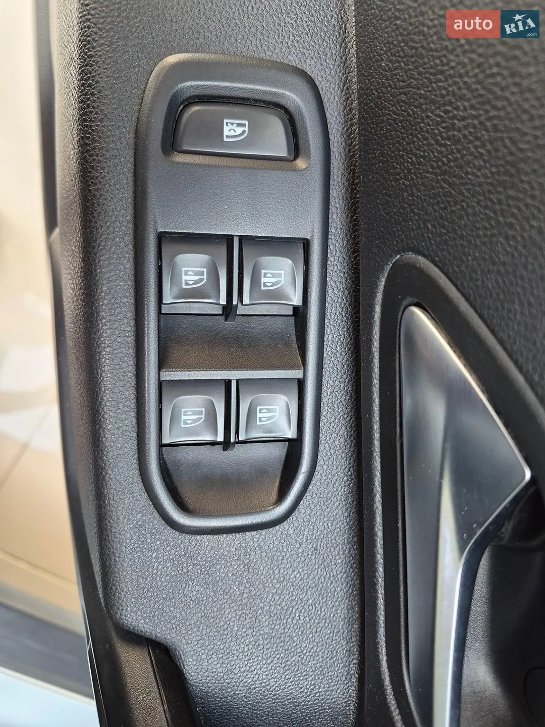 2021 Renault Duster - мініатюра 16