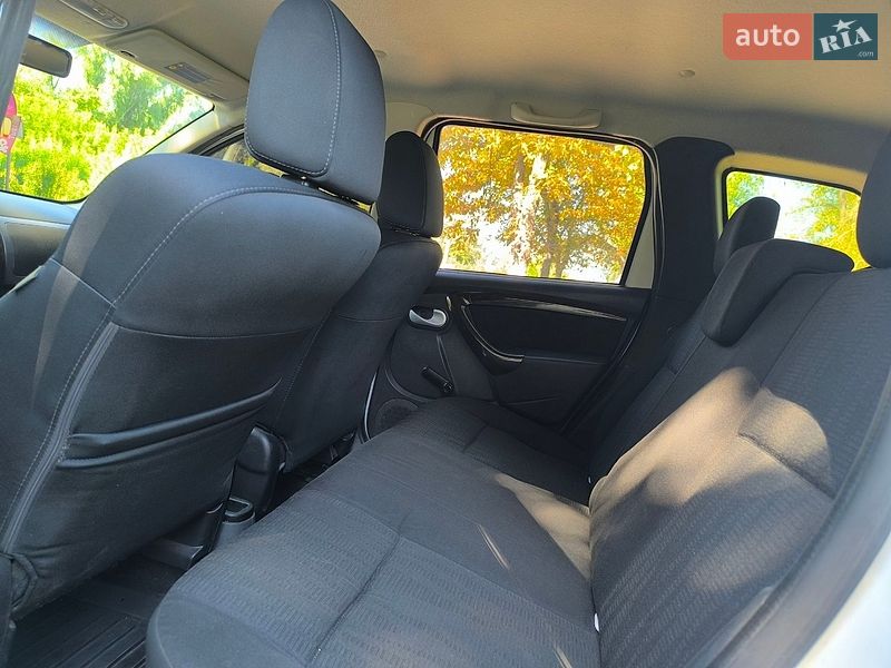 Позашляховик / Кросовер Renault Duster 2011 в Миргороді